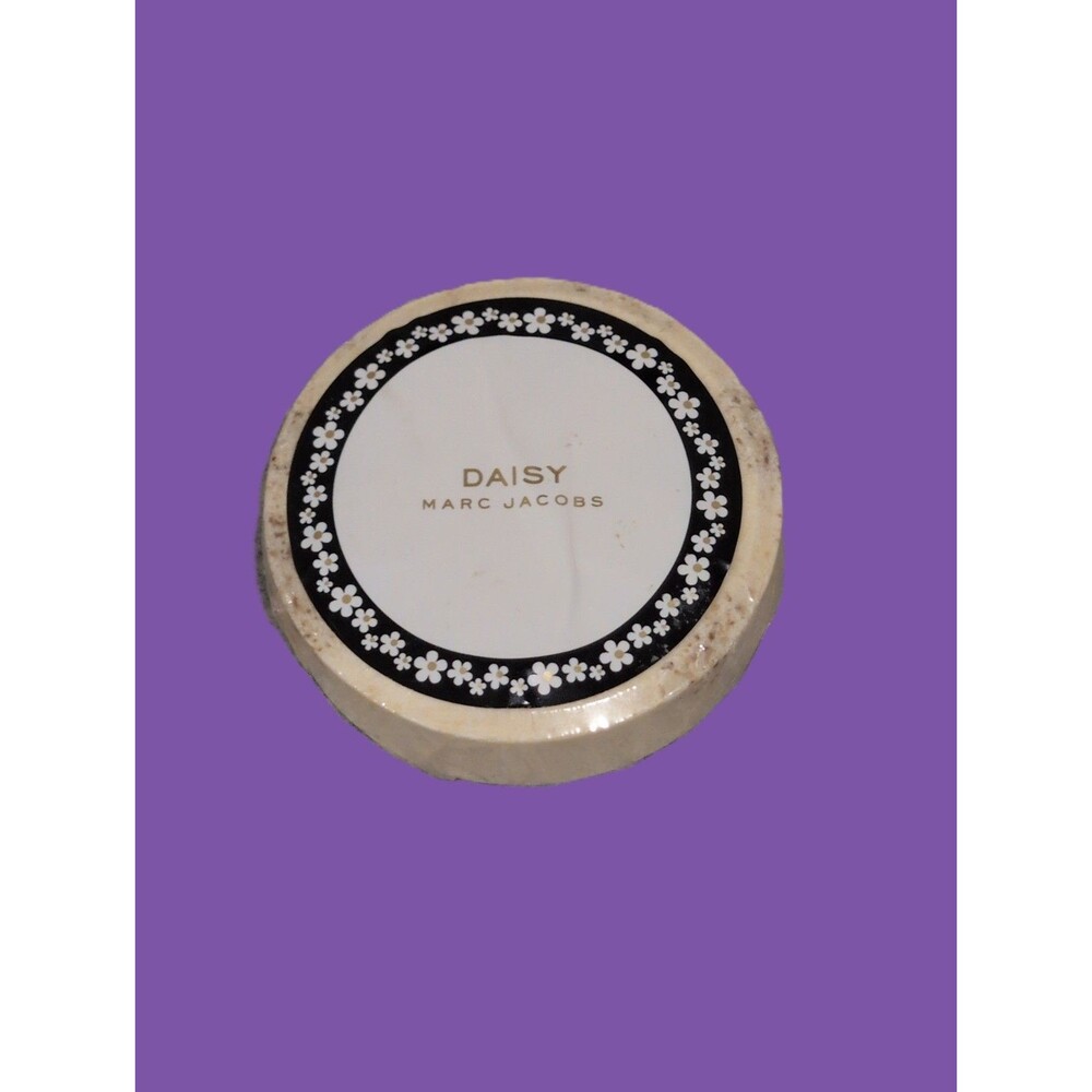 New Without Box Marc Jacobs Daisy Bath Fizzy 3.0 OZ. In Original Wrapper